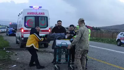 Batman'da Trafik Kazası: Kontrolden Çıkan Otomobil Yol Kenarına Yuvarlandı, 5 Kişi Yaralandı