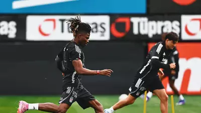Beşiktaş'ta Sakat Oyuncular Antrenmanda: Topçu ve Toure Takımla Çalıştı