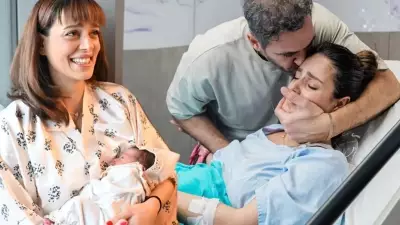 Bestemsu Özdemir, Oğlu Sarp Marco'nun Yüzünü İlk Kez Kameralara Gösterdi