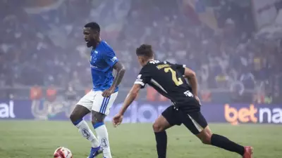 Brezilya'da Futbol Savaşı: Cruzeiro-Atletico Mineiro Maçında 23 Kırmızı Kart