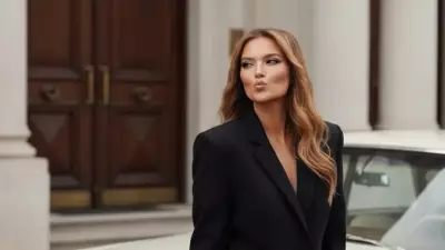 Demet Akalın'ın Nostaljik Paylaşımı: Kızı Hira'nın Küçüklük Fotoğrafı Duygulandırdı