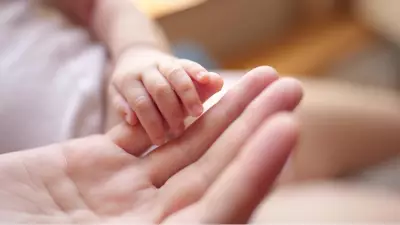 Doğum ve Babalık İzni Süreleri Artıyor: Annelere 24 Hafta, Babalara 10 Gün