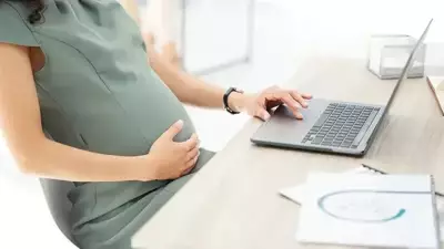 Doğum İzni Düzenlemesi Meclis'te: Annelere 24 Hafta, Babalara 10 Gün İzin Geliyor