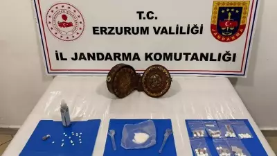 Erzurum'da Operasyon: Uyuşturucu, Hap ve Altın İşlemeli Tevrat Ele Geçirildi