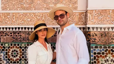 Esra Bilgiç ve Faruk Sabancı New York'ta Romantik Anlar Paylaştı