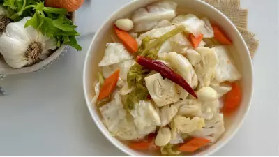 Evde Lahana Turşusu Yapımı: Doğal, Kolay ve Lezzetli Tarif