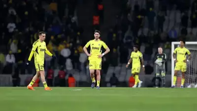Fenerbahçe, Fatih Karagümrük'e 2-0 Mağlup Oldu, Süper Lig'de Şok!