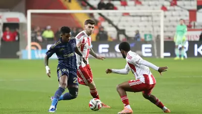 Fenerbahçe'de Sakatlık Kabusu Sürüyor: Nelson Semedo Kenara Çekildi