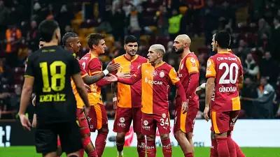 Galatasaray'ın Yıldızı Torreira'dan Açıklama: 'Buradan Ayrılmak İstemiyorum'