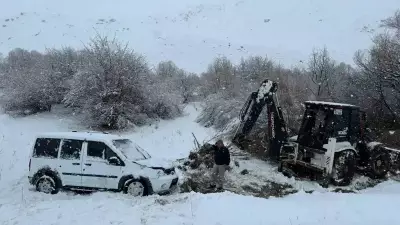 Hakkari-Van Yolunda Kar Kazası: 2 Yaralı