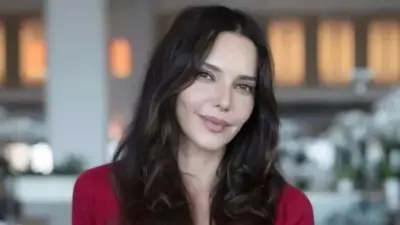 Hande Ataizi'nden Sert Eleştiri: 'Kadın Oyuncular Kendilerine Bakmıyor'