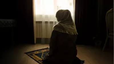 Kadir Gecesi Namazı Nasıl Kılınır? Kaç Rekat ve Niyet Edilir?