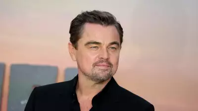 Leonardo DiCaprio'nun Bıyıklı İmajı Oscar Gecesinde Gündem Oldu