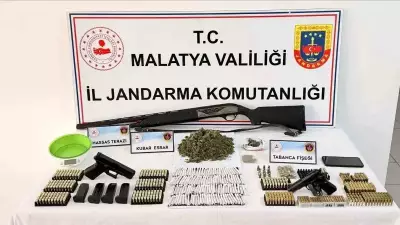 Malatya'da Uyuşturucu Operasyonu: 1 Gözaltı, Kubar Esrar ve Silahlar Ele Geçirildi