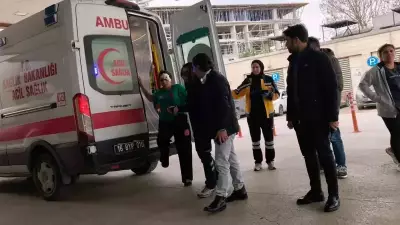 İnegöl'de Komşu Kavgası: Bıçak ve Sopayla Saldırı, İki Kadın Yaralandı