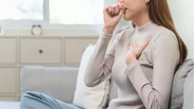 Prof. Dr. Özlü'den Kritik Uyarı: Geçmeyen Öksürük Ciddi Hastalık Habercisi Olabilir