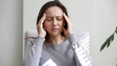 Ramazan'da Baş Ağrısı Çilesi: Sahurdan İftara Önlemler ve Uzman Tavsiyeleri