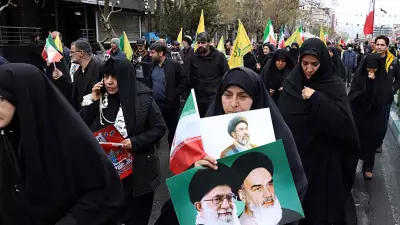 İran Halkı ABD ve İsrail'e Meydanlarda Yanıt Verdi: Pezeşkiyan ve Arakçi Destekte