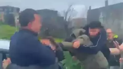 Silivri'de Ehliyet Sınavı Skandalı: Baba-Oğul Komisyona Saldırdı