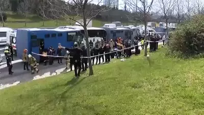 İstanbul Bağcılar'da Cezaevi Araçları Kaza Yaptı: 6 Jandarma Yaralı