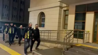 İstanbul'da Yol Verme Kavgası: Sopalar Çekildi, 1 Milyon 164 Bin Lira Ceza Kesildi