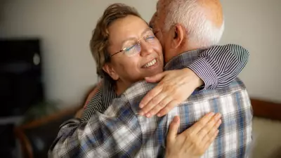 Yalnızlığın Panzehiri Bulundu: Bayram Ziyaretleri Ömrü Nasıl Uzatıyor?