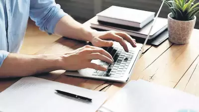 Yapay Zekâya Tez Yazdıranlara Ağır Ceza Geliyor: YÖK Kanunu'nda Dev Düzenleme