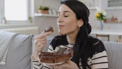 Yedikçe Yediren Tuzak: Bu Yiyecekler Beyninizi Nasıl Ele Geçiriyor?