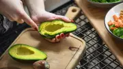 Avokado Mucizesi: Kalp Dostu Besin Et ve Süt Ürünlerine Alternatif Olabilir mi?