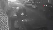 Esenyurt'ta Sokak Ortasında Silahlı Çatışma: Güvenlik Kamerasına Yansıdı