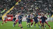 Fenerbahçe Antalyaspor Deplasmanında Berabere Kaldı: 4 Gollü Maçta Kazanan Yok