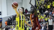 Fenerbahçe Opet, Kadınlar Basketbol Süper Ligi Finalinde Seriyi 1-0 Açtı