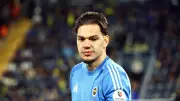 Fenerbahçe'de Ederson Cezalı Duruma Düştü, Karagümrük Maçında Yer Alamayacak