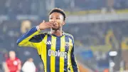 Fenerbahçe'nin Genç Yıldızı Nene'ye Avrupa'dan Büyük İlgi: Maaşı Az, Talibi Çok