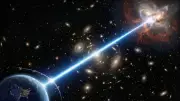 Gökbilimciler Şokta: Evrenin Öbür Ucundan Devasa Lazer Sinyali Tespit Edildi