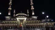 Millet Camii'nde Kadir Gecesi Özel Yayını: Arpaguş ve Ünlü Hafızlar Kanal D'de