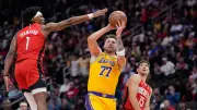 NBA'de Los Angeles Lakers Üst Üste 6. Galibiyetini Aldı, Rockets'ta Alperen Şengün Yoktu