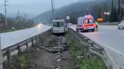 Samsun'da Tur Minibüsü Bariyerlere Çarptı: 4 Kişi Yaralandı