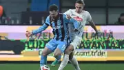 Trabzonspor, Rizespor'u 1-0 Yenerek Fenerbahçe ile Puanı Eşitledi