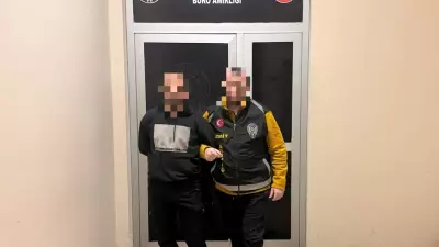 20 Yılla Aranan Firari Çatıda Yakalandı