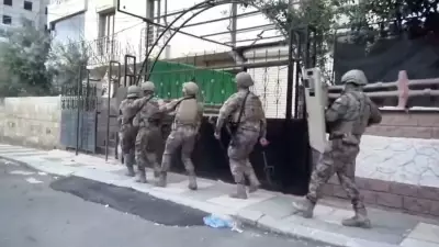 56 İlde DEAŞ Operasyonu: 525 Şüpheli Yakalandı, 88'i Geri Gönderme Merkezine Teslim Edildi