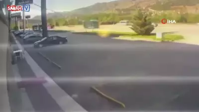 Amasya'da kamyondan kopan teker mobilya mağazasına daldı