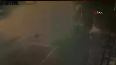 Antalya'da Ekmek Almaya Giden Yaşlı Adam Çöp Kamyonu Altında Can Verdi