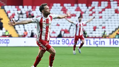 Antalyaspor, Eyüpspor'u İkinci Yarıda Dağıttı: 3-0'lık Net Galibiyet