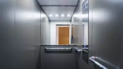 Asansörlerdeki Aynaların Gerçekek Amacı: Klostrofobiyi Azaltmak İçin Tasarım Harikası