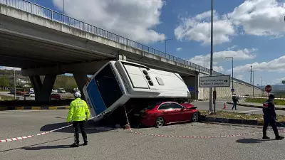 Bartın'da korkutan kaza: 44 yaralı, 12 öğrenci ayakta tedavi edildi