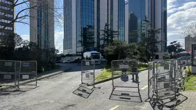 Beşiktaş Saldırısında 3 Şüpheli Adliyeye Sevk Edildi: Soruşturma Derinleşiyor