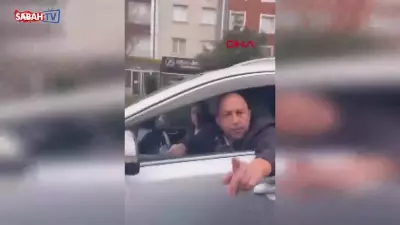 Beylikdüzü'nde Trafik Dehşeti: Çocuklu Kadının Aracına Saldırı Kameralara Yansıdı