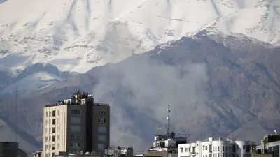 Boğazlar, Bombalar ve Diplomatik Mesajlar: İran Küresel Sistemi Zorluyor