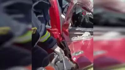 Burdur'da Kontrolden Çıkan Otomobil Şarampole Savruldu: 2 Kişi Yaralandı